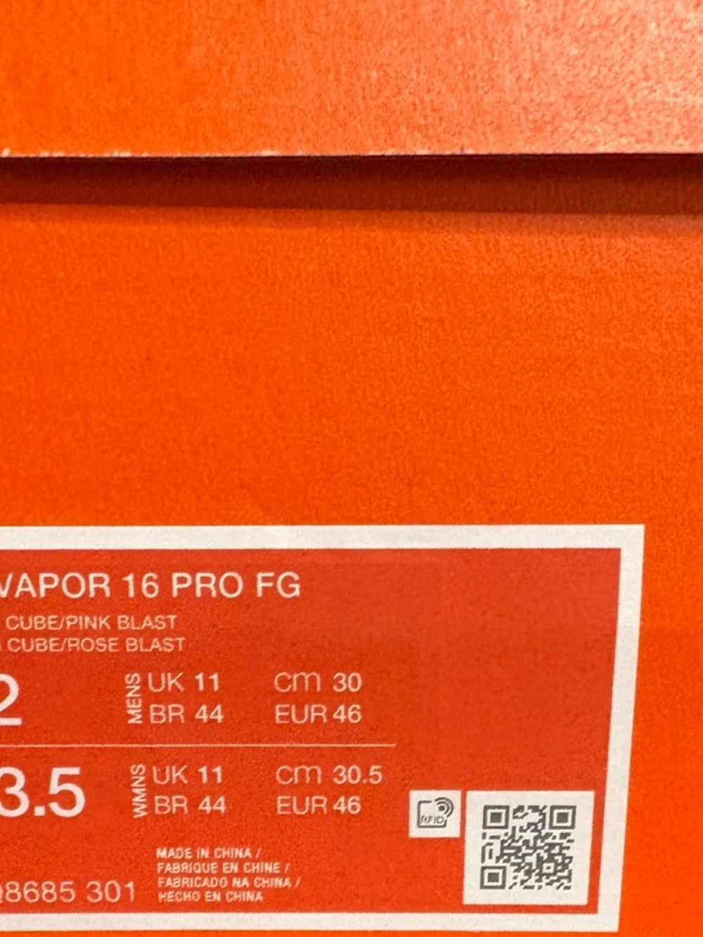Nike Orange & White Vapor 16 Pro FG Shoe Box